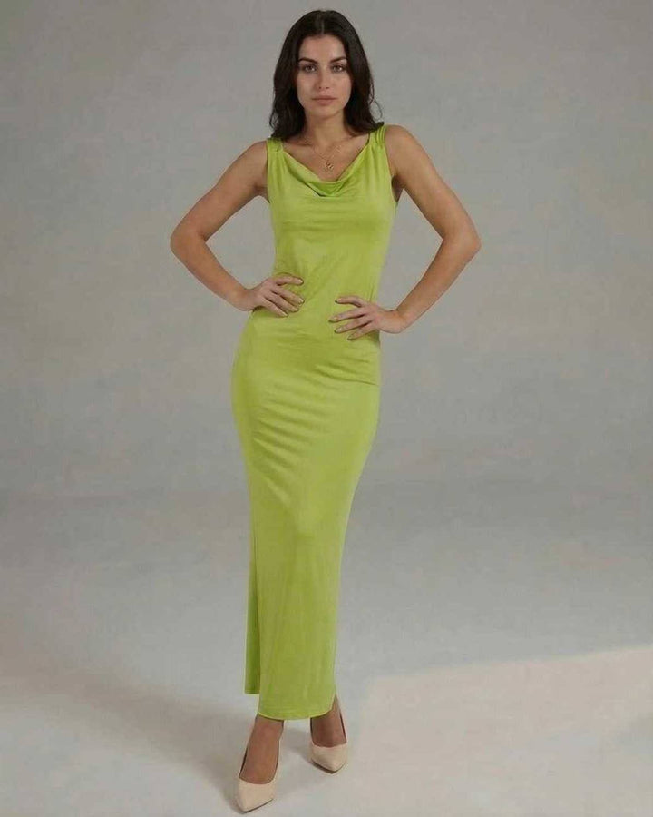 Vestido verde lima para mujer, elegante y con silueta fluida, ideal para noches de fiesta.