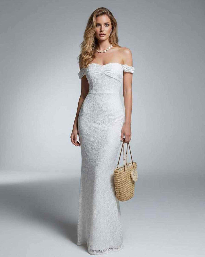 Vestido maxi blanco elegante para mujer, hombros descubiertos. Ideal para fiesta, noche o evento formal.