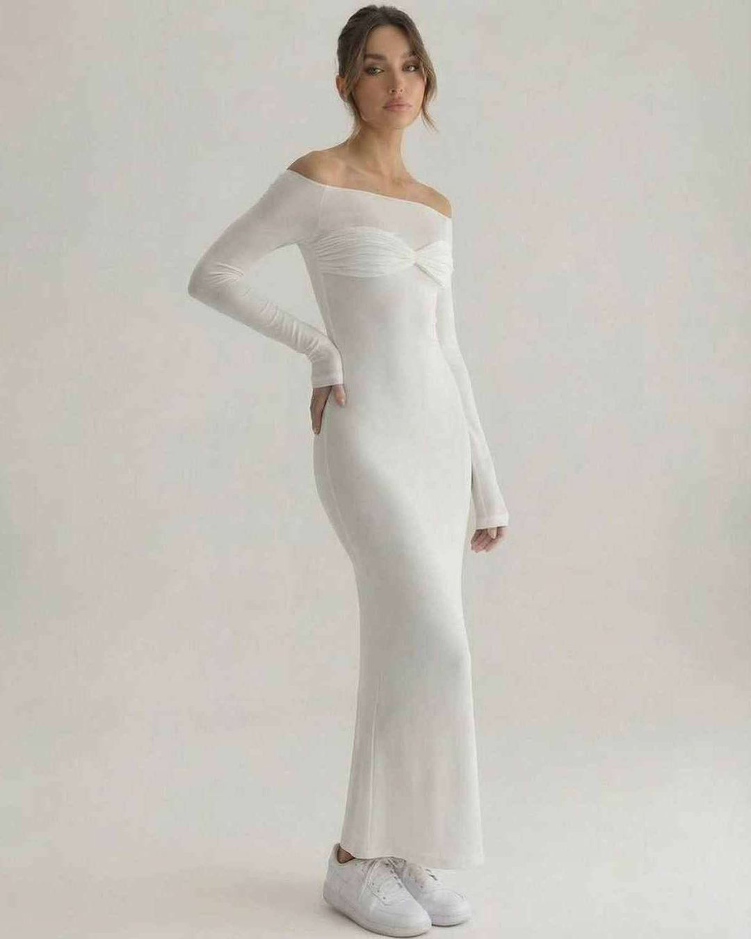 Vestido blanco largo maxi para mujer, ideal para eventos elegantes, cócteles o fiestas de noche con estilo.