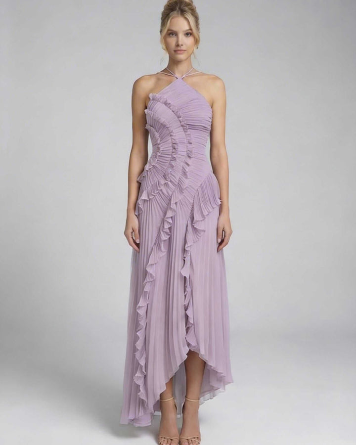 Vestido maxi halter lavanda para mujer, ideal para fiestas y eventos formales. Elegancia fluida.