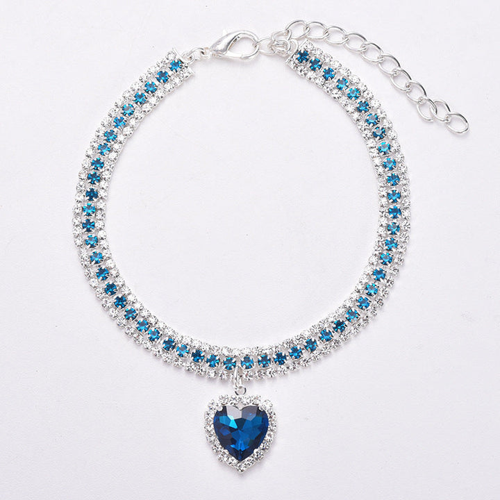 Collar de lujo para gato, cristal brillante y corazón reflectante. Elegancia y seguridad para tu felino.