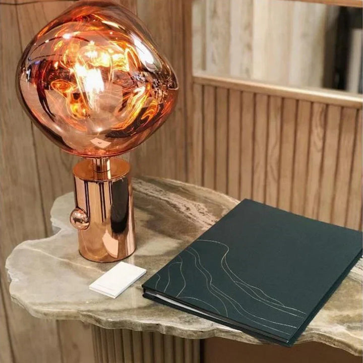 Lámpara decorativa Kula de vidrio y metal con efecto melt, diseño moderno para sala de estar.