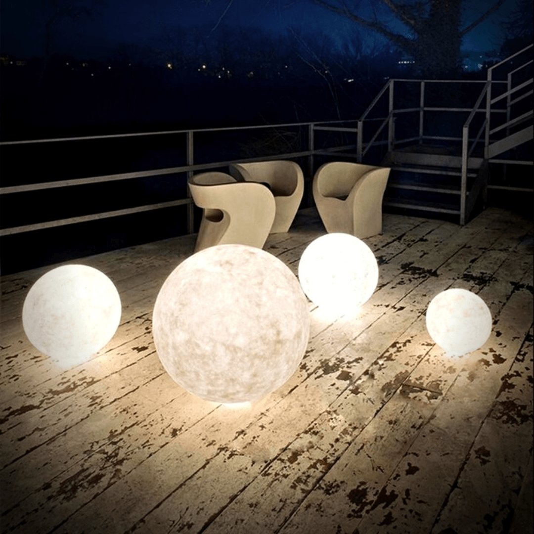 Lámpara de luna impresa en 3D con base de madera y control táctil. Luz nocturna para el hogar.