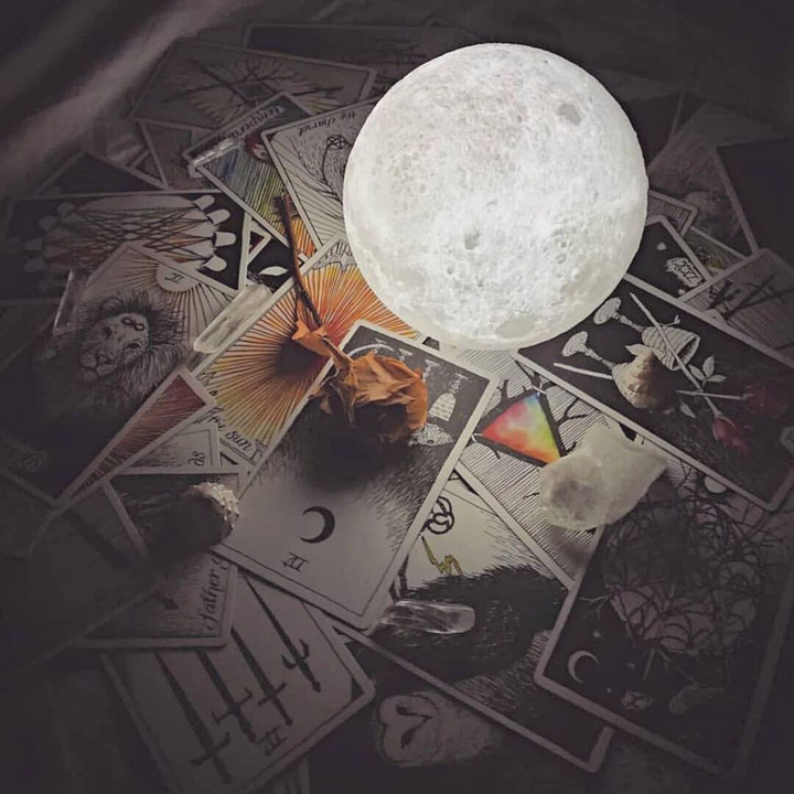 Sorprende con esta lámpara de luna 3D. Regalo único para amantes de la decoración y luz nocturna.