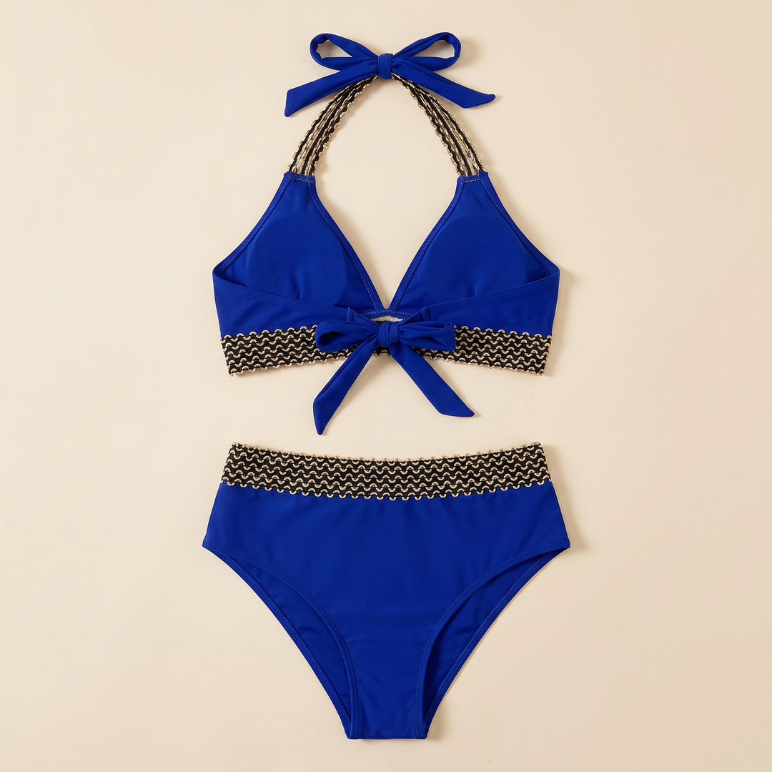 Bikini de talle alto y top triangular para mujer. Traje de baño de dos piezas, moda playa verano.