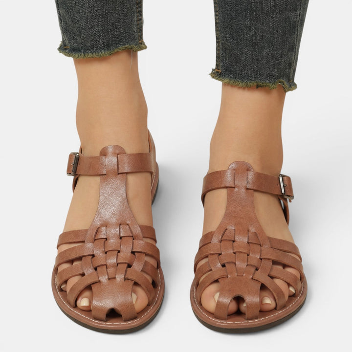 Cómodas sandalias pescador marrones para mujer, calzado femenino casual elegante para tus vacaciones de verano.