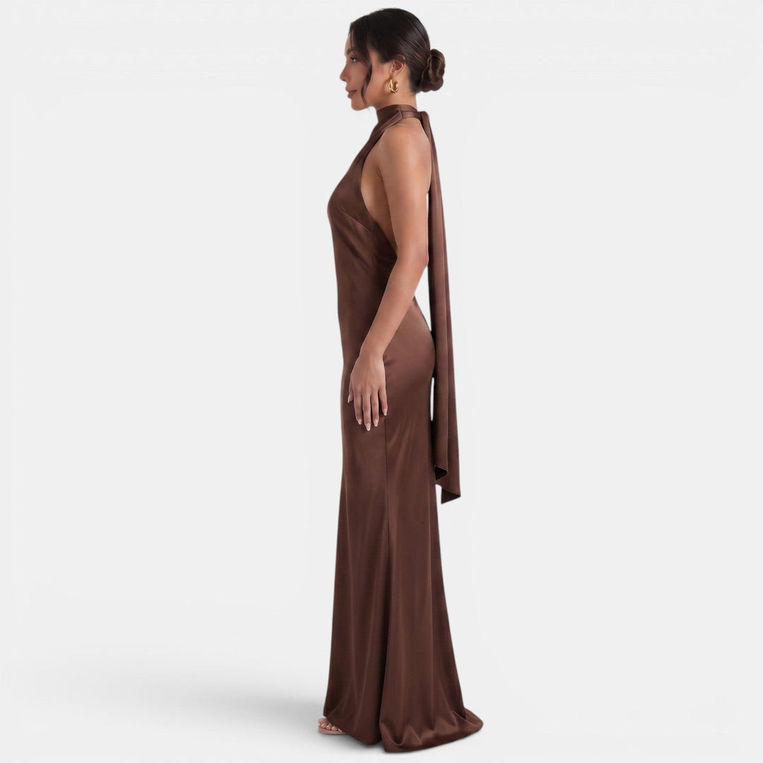 Vestido de mujer, largo satinado halter, ideal para fiestas, cenas y eventos importantes.