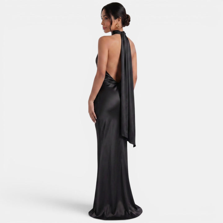 Elegante vestido satinado con cuello halter, largo, para mujer, ideal para cualquier evento formal.