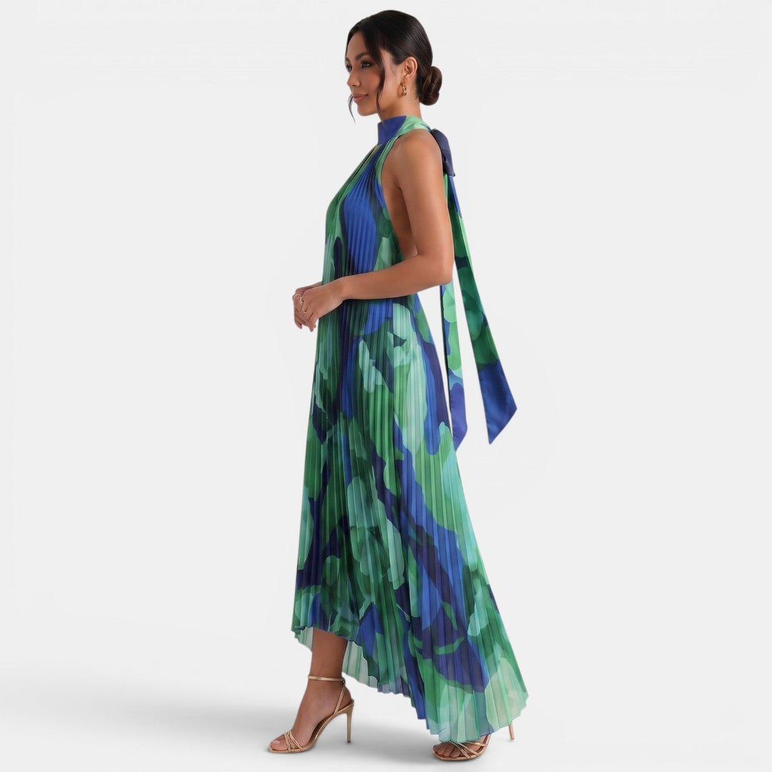 Vestido de verano floral halter, largo y elegante para mujer. Ideal para lucir en la playa o una fiesta.
