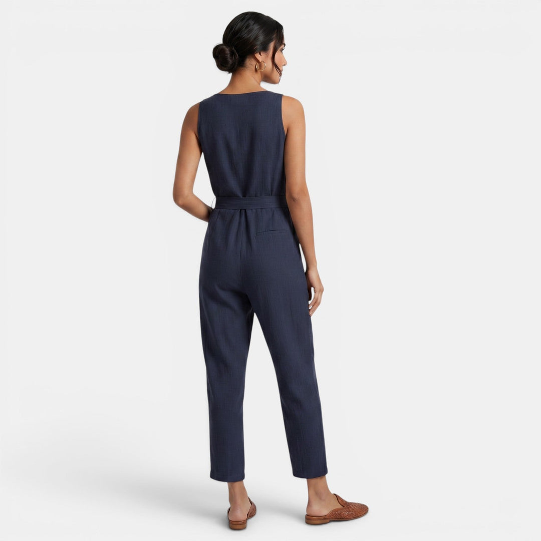 Mono largo de mujer en algodón y lino, estilo casual elegante, escote V, perfecto para un look de moda.