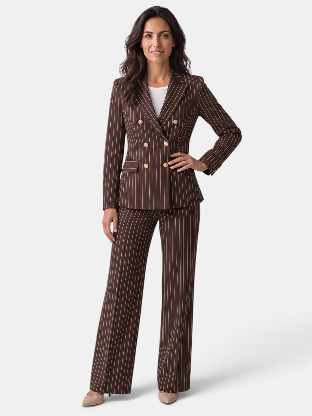 Primer plano de chaqueta blazer de mujer, raya diplomática, ideal para un look formal.