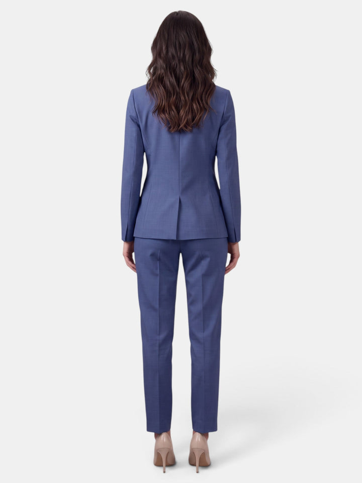Conjunto de pantalón y blazer para mujer. Traje elegante ideal para reuniones de oficina.