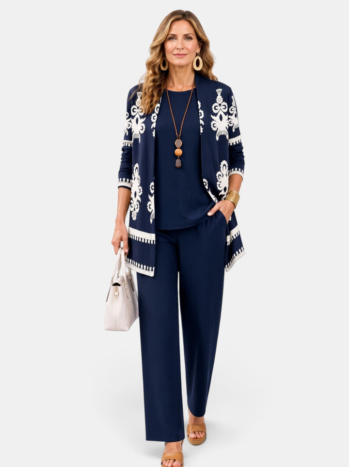 Conjunto de 3 piezas tropical elegante para mujer, blusa fluida, pantalón cómodo y abrigo ligero de moda.