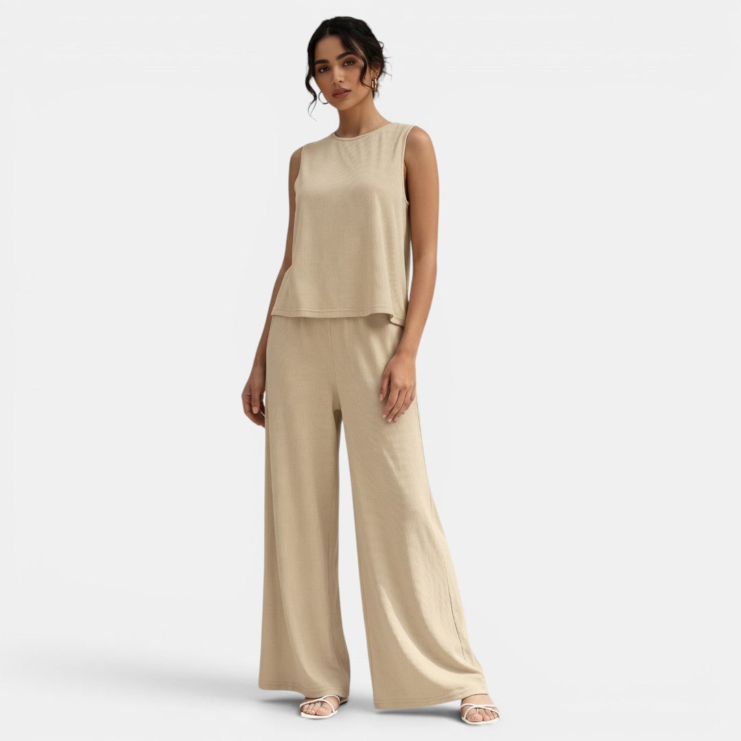 Conjunto elegante de dos piezas para mujer, ideal para moda casual o formal de verano y primavera.