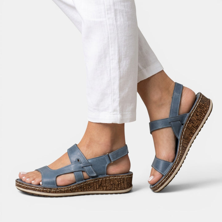 Sandalias ortopédicas de mujer, cuña cómoda, ajustables. Calzado de verano ideal para el día a día y caminar con bienestar.