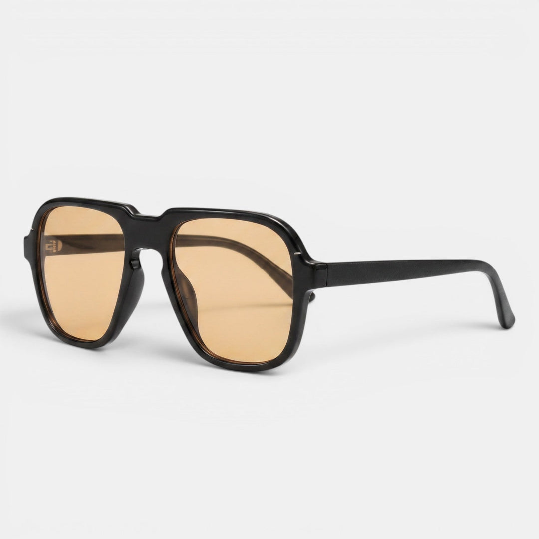 Gafas de sol retro cuadradas para mujer. Estilo vintage y elegante, perfecto para un look de verano chic.
