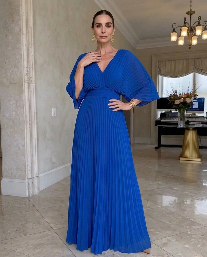 Moda femenina: Vestido plisado de mujer, escote V, mangas fluidas, perfecto para una noche elegante.