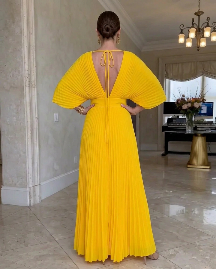 Vestido de noche elegante para mujer con mangas fluidas y diseño plisado, moda femenina.
