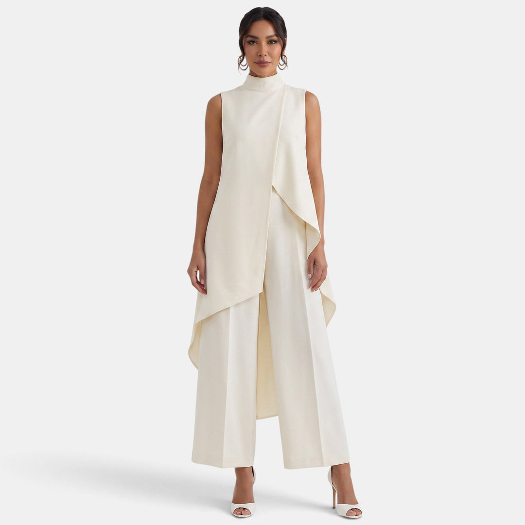 Conjunto elegante de mujer con cuello alto y pantalón palazzo. Ideal para ropa formal de oficina y ocasiones especiales.