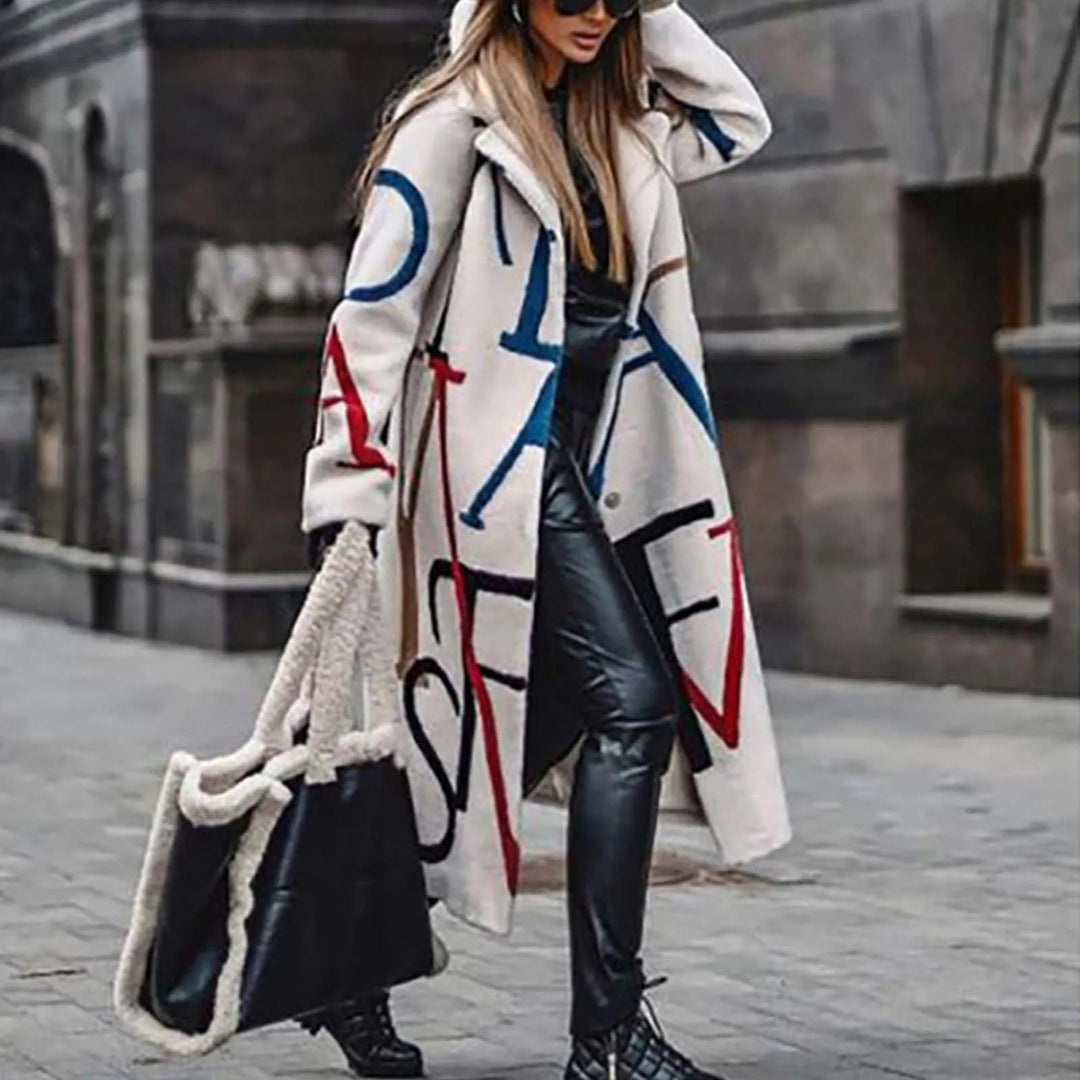 Abrigo de invierno largo y cálido para mujer, diseño elegante. Perfecto para tendencia y estilo.