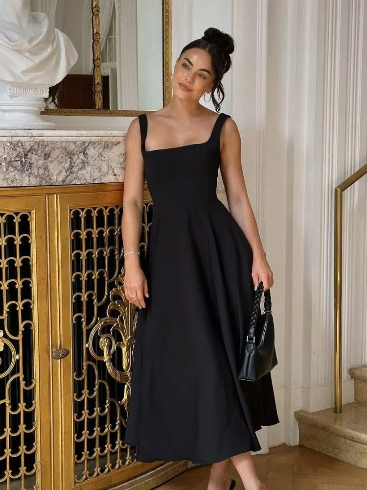 Vestido midi versátil para mujer con escote cuadrado, un estilo elegante y atemporal para cualquier ocasión.