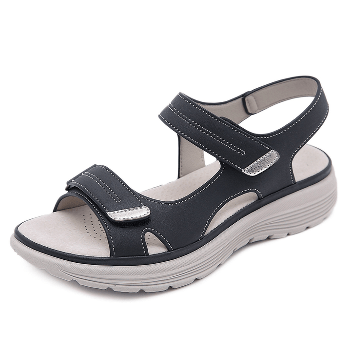 Sandalias ortopédicas para mujer con soporte plantar ergonómico. Calzado saludable que proporciona alivio y confort duradero.
