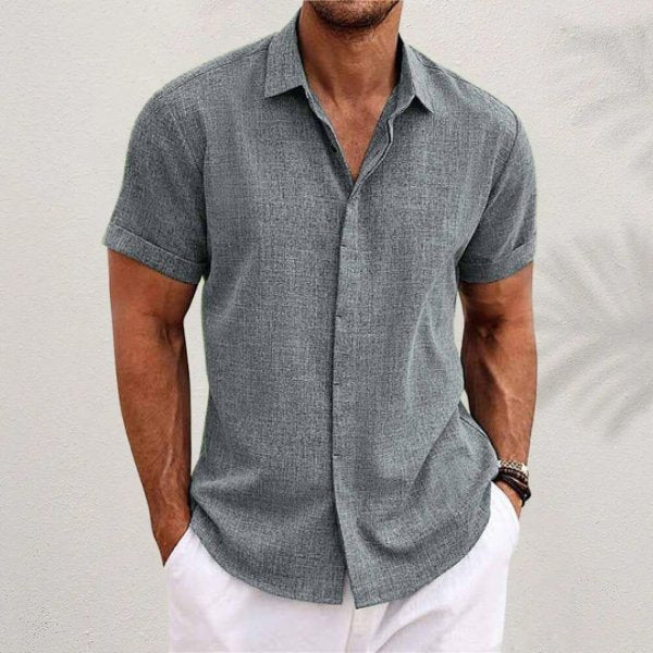 Textura suave de camisa casual para hombre, manga corta, botones, ropa de verano cómoda.