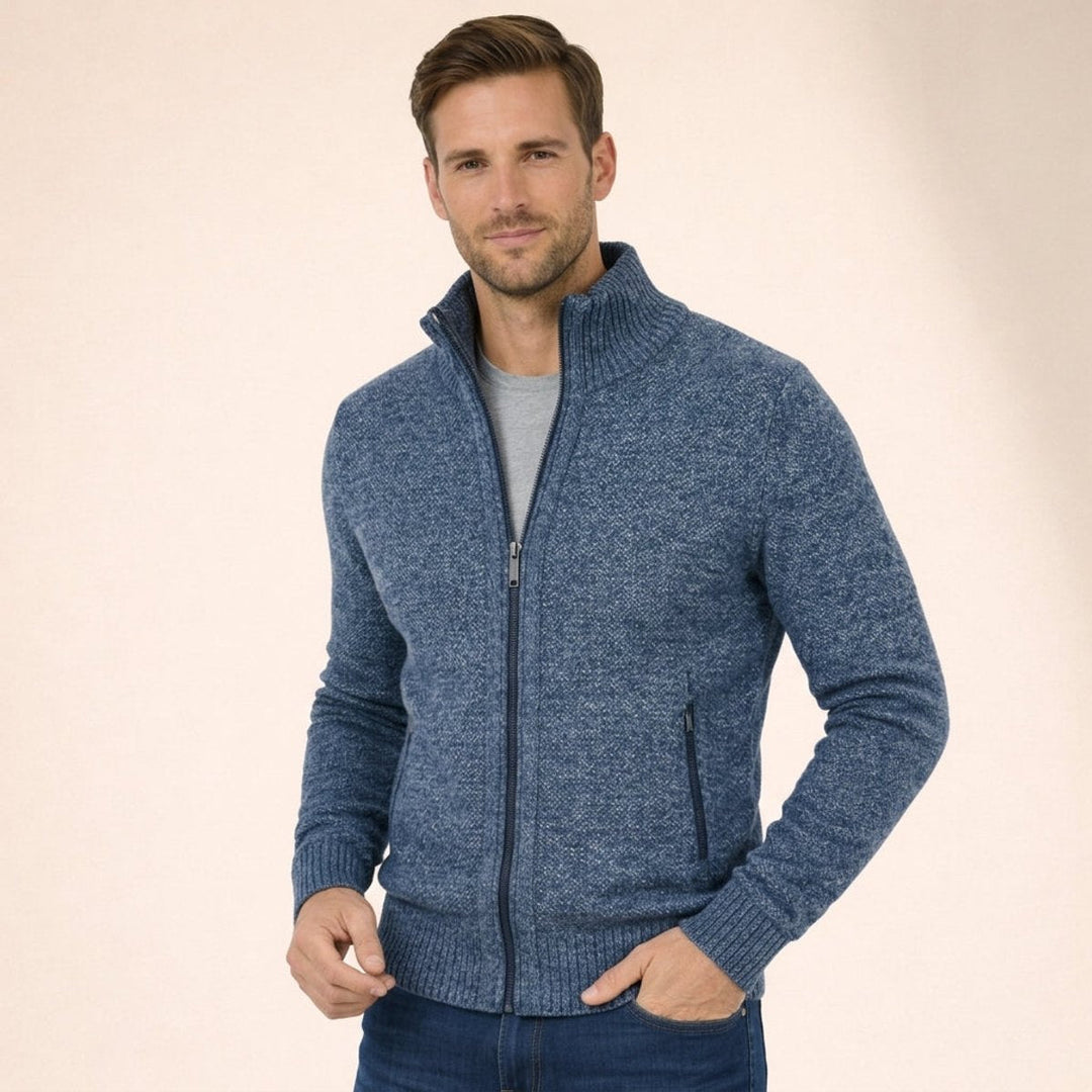 Jersey de hombre con cremallera y cuello alto, ideal para un estilo casual o elegante y diario.