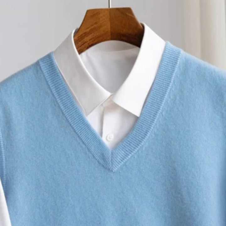 Chaleco de lana merino para hombre, cuello en V, ropa masculina versátil y con estilo.