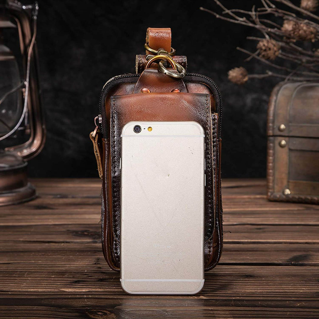 Riñonera casual de hombre, cuero sintético marrón, un accesorio práctico para el día a día.