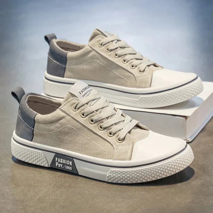 Calzado casual hombre para caminar. Zapatillas cómodas, duraderas y con estilo urbano moderno para el día a día.