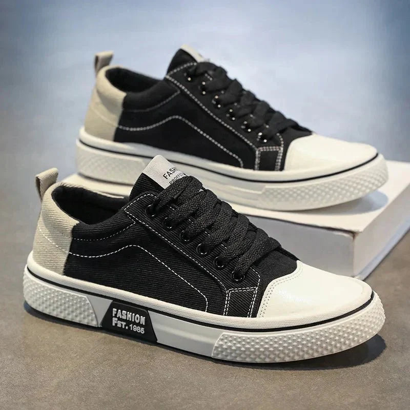 Zapatillas casual hombre, look urbano atemporal. Perfectas para la comodidad diaria y el estilo de moda masculina.