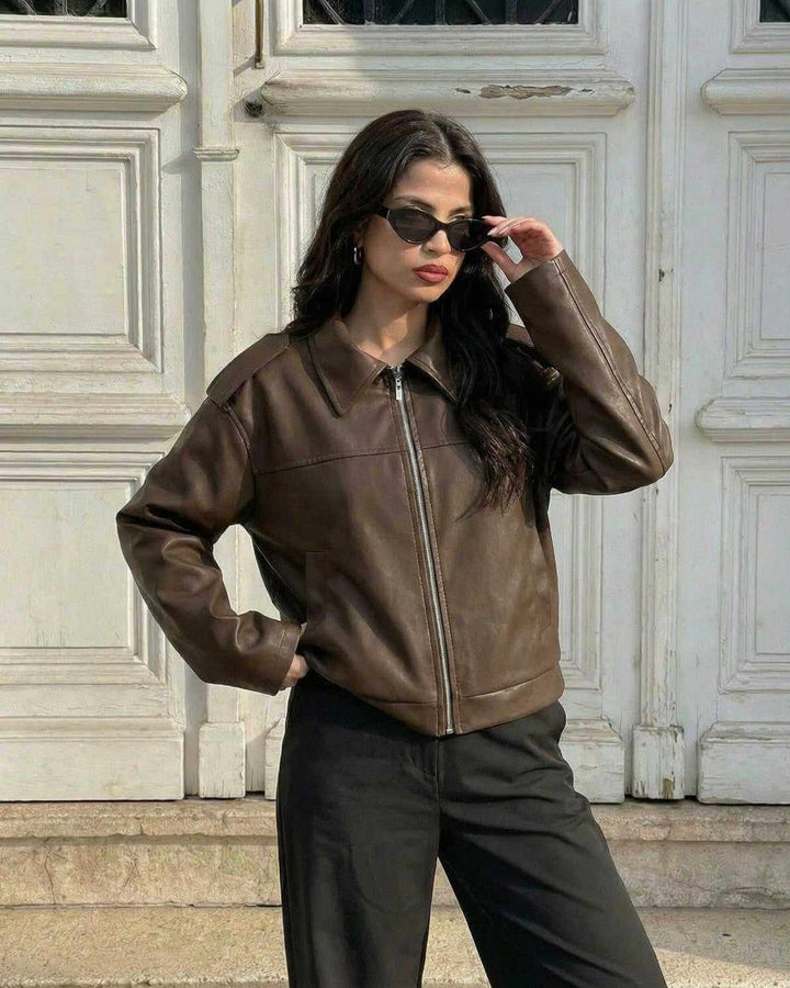 Chaqueta casual Milano para mujer, estilo versátil de otoño, perfecta para moda y abrigo elegante.