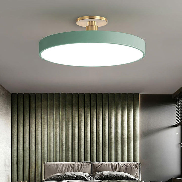 Foco LED de techo, iluminación moderna y ajustable para decoración de hogar.