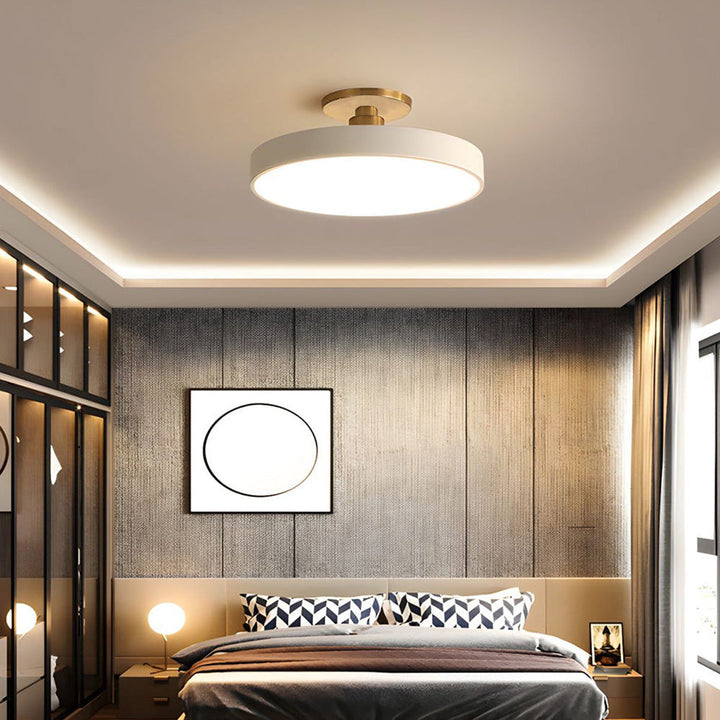Luz de techo LED, foco ajustable para una iluminación versátil y elegante.