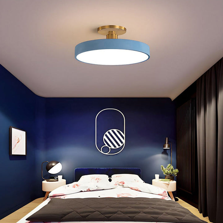Lámpara de techo LED, diseño elegante para una iluminación interior sofisticada.