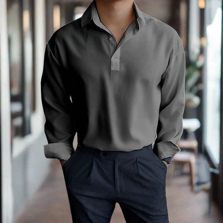 Moda masculina: camisa de hombre refinada, manga larga, cuello clásico, estilo versátil para ocasiones formales.