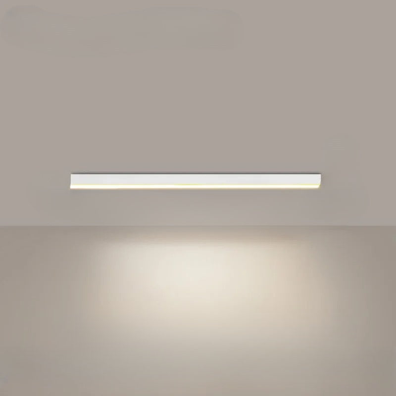 Lámpara de techo LED con luz cálida. Crea un ambiente acogedor y moderno en tu hogar.