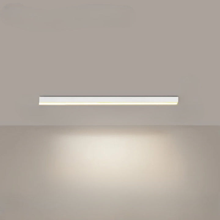 Lámpara de techo LED con luz cálida. Crea un ambiente acogedor y moderno en tu hogar.