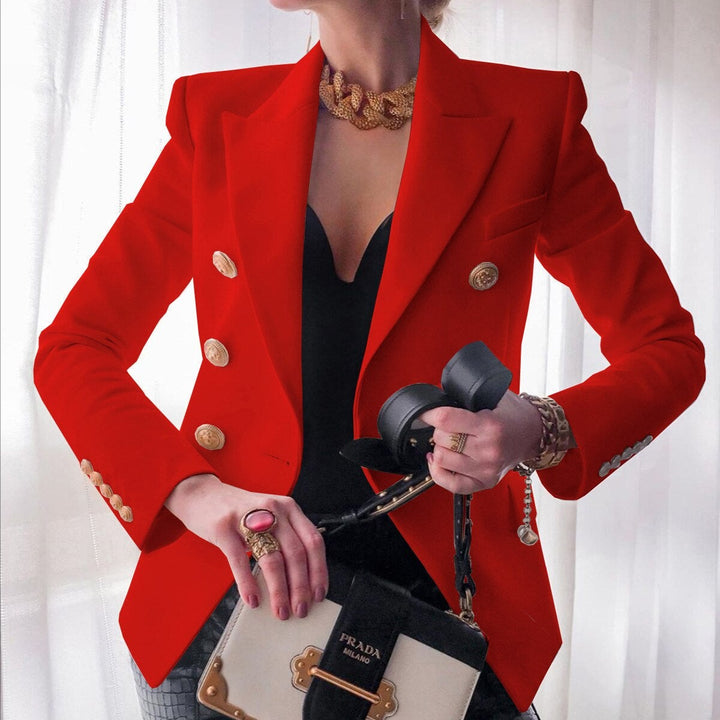Chaqueta de oficina para mujer, blazer femenino moderno, pieza clave para moda formal y estilo profesional chic.