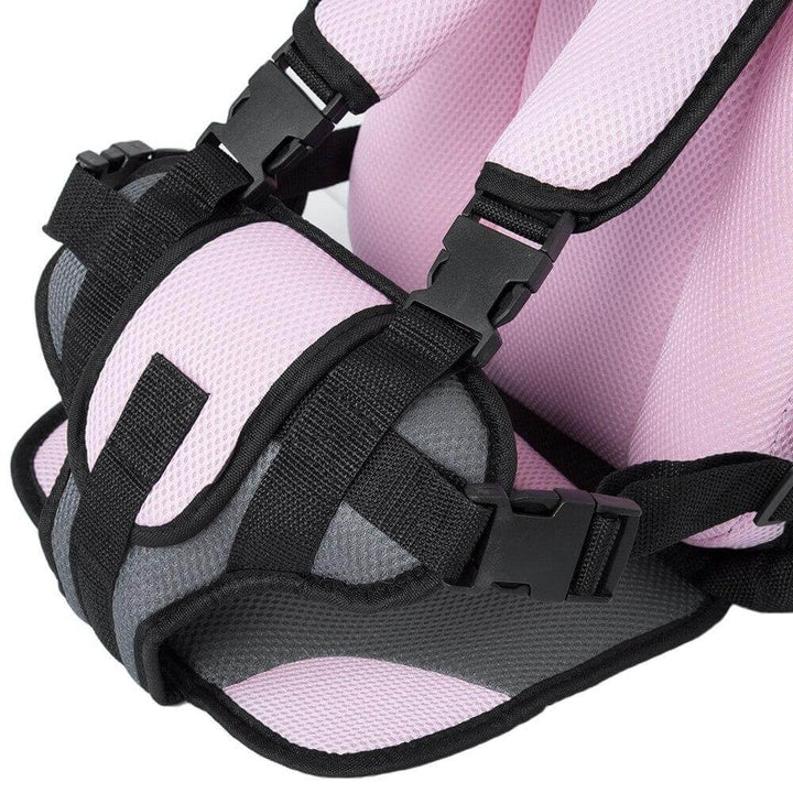 Silla de auto para bebés recién nacidos, con soporte para la cabeza y protección lateral superior. Máxima seguridad.