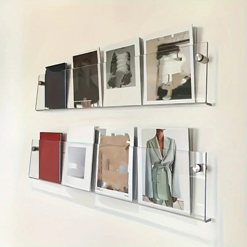 Estantería decorativa moderna para el hogar, con detalles transparentes y naranja, ideal para libros.