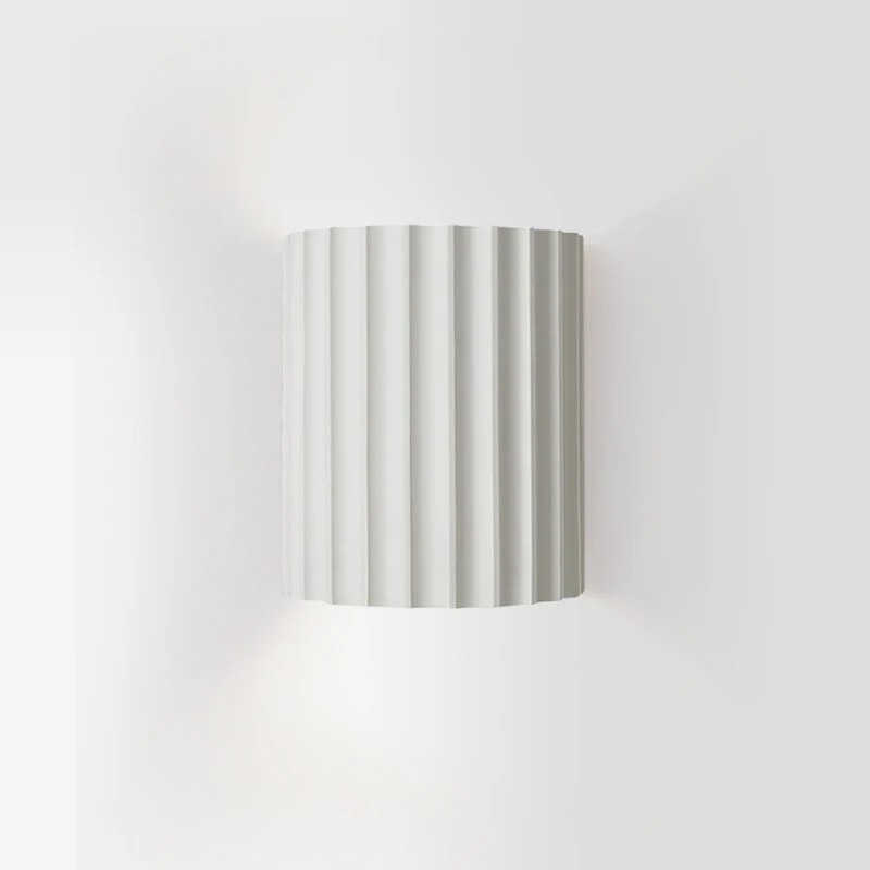 Lámpara de pared con iluminación LED de bajo consumo, diseño de resina moderno para salón y pasillo.