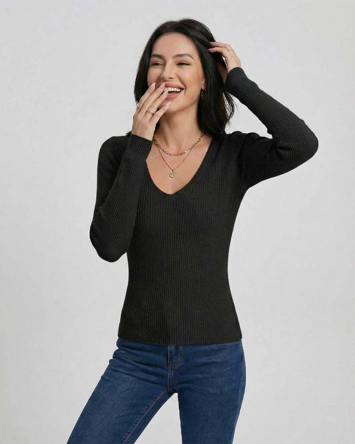 Suéter de mujer con cuello V profundo, ajuste slim. Manga larga, look sofisticado de otoño-invierno.