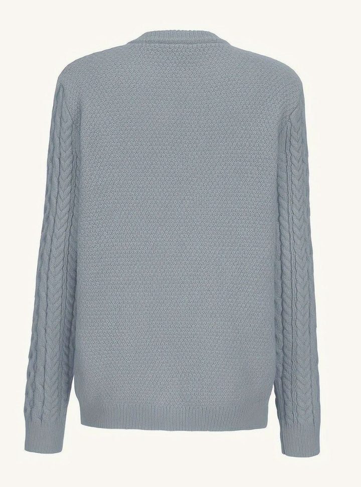 Cárdigan de moda otoño para mujer, punto trenzado. Con botones, corte relajado. Prenda elegante.