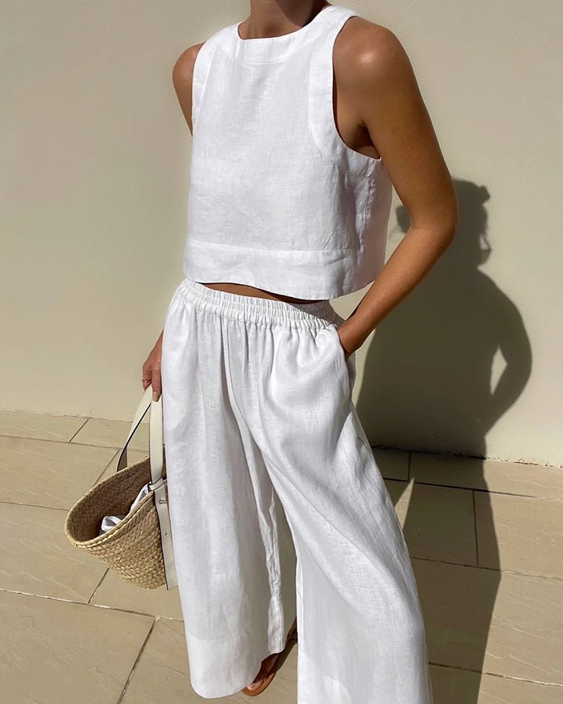 Conjunto elegante de verano para mujer: top corto y pantalón talle alto. Ideal para outfit chic de vacaciones.