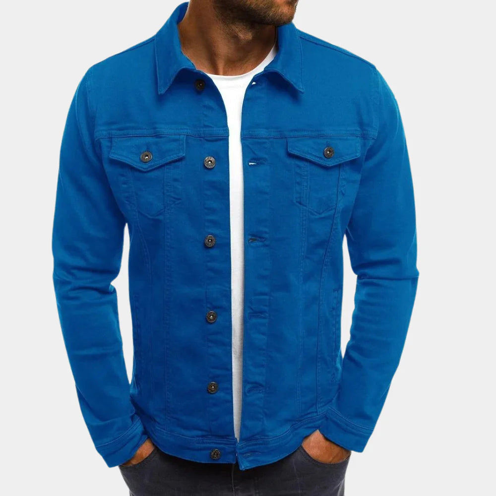 Chaqueta vaquera trucker clásica azul para hombre, estilo atemporal y duradero.
