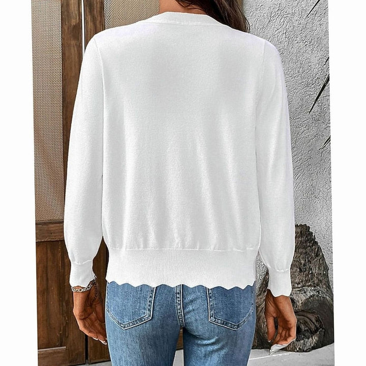 Cárdigan de punto suave para mujer, con diseño de cuello V festoneado y botones frontales.