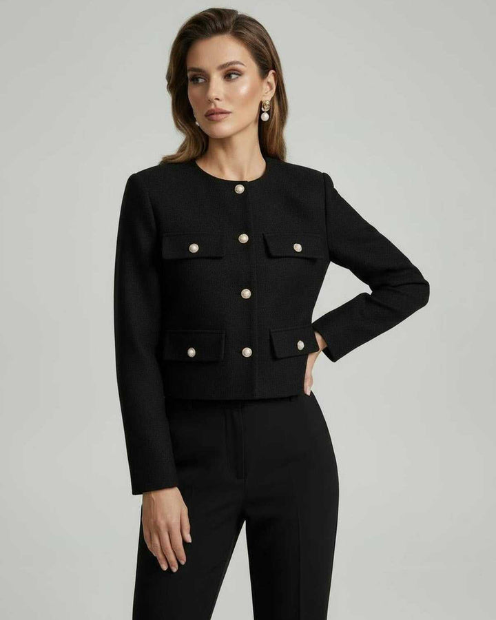 Chaqueta de oficina negra entallada para mujer, estilo elegante y sofisticado para invierno, modelo clásico.
