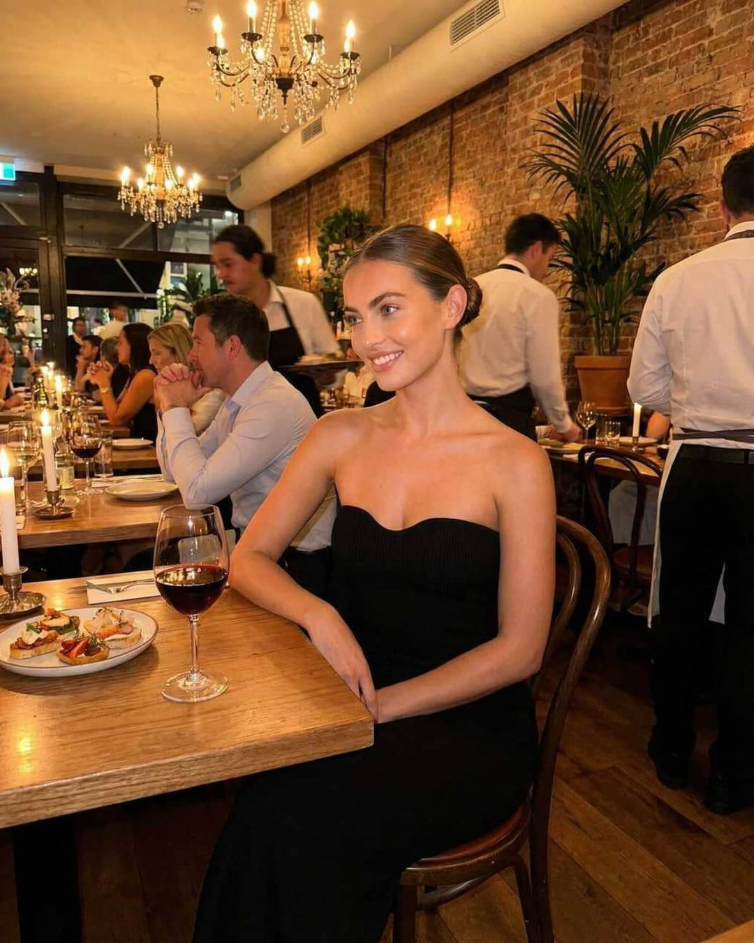 Nuevo vestido maxi negro sin tirantes, elegante para mujer, ideal para fiestas y eventos formales.